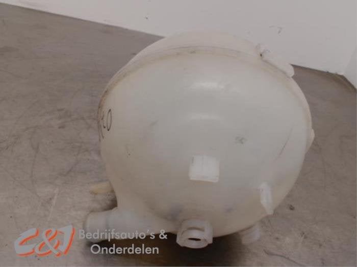 Réservoir d'expansion d'un Mercedes Vito, 3 mois de garantie, Utilisé, -, -