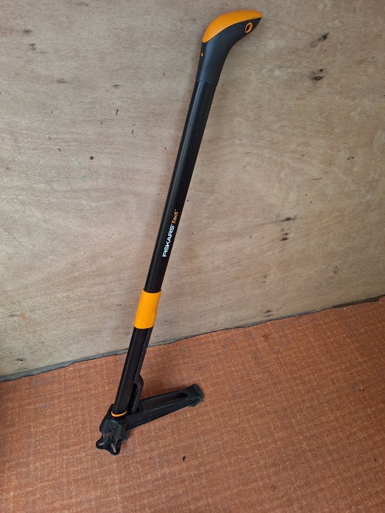 1 EXTRACTEUR D 'HERBES" FISKARS XACT " IMPECCABLE, Ophalen, Nieuw, Fiskars