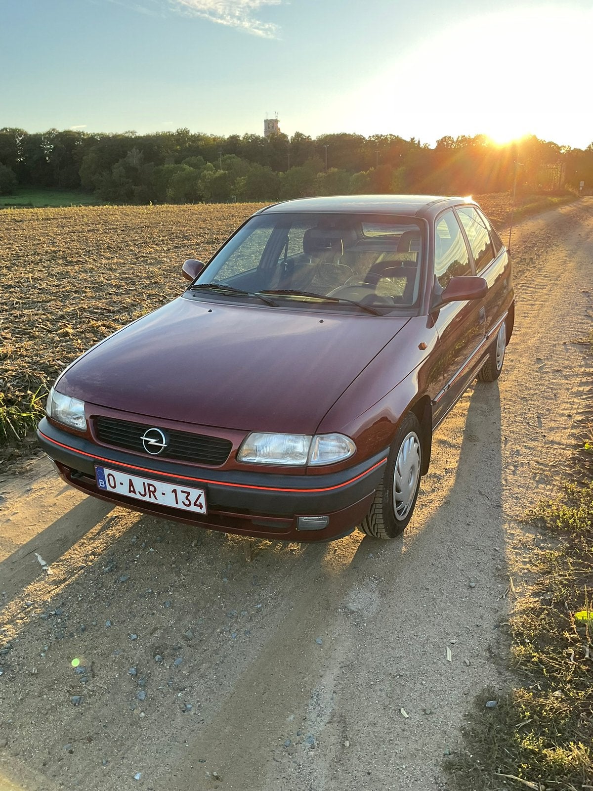 Opel astra oltimer eerst lezen !!, Auto's, Stof, Overige kleuren, 1600 cc, Handgeschakeld