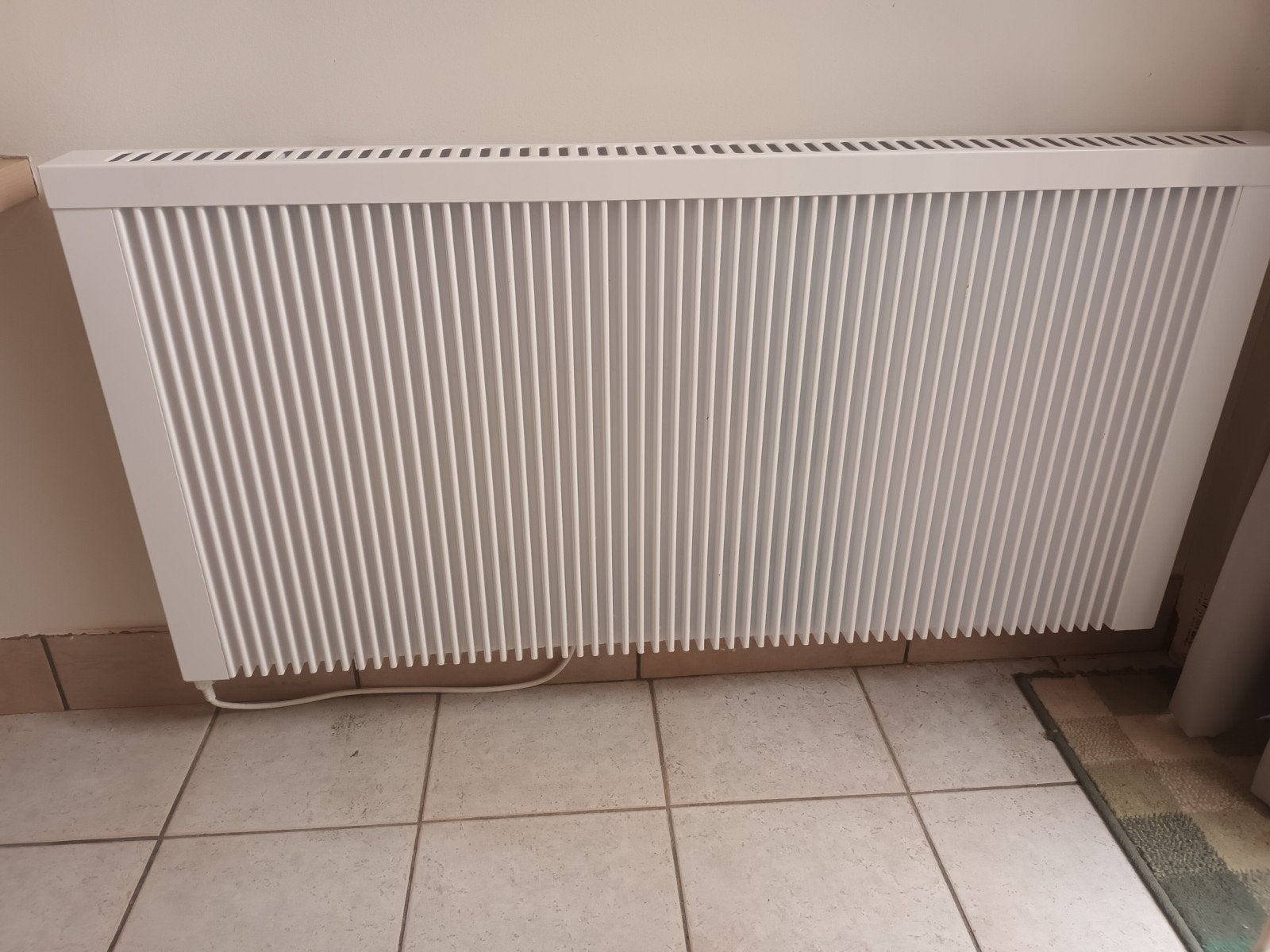 LHZ 2400 W, zeer zuinig en in perfecte staat, Ophalen, Zo goed als nieuw, Thermostaat