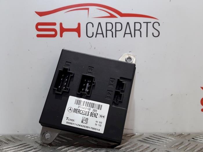 Module (divers) d'un Mercedes E-Klasse, Utilisé, -, -, Enlèvement ou Envoi