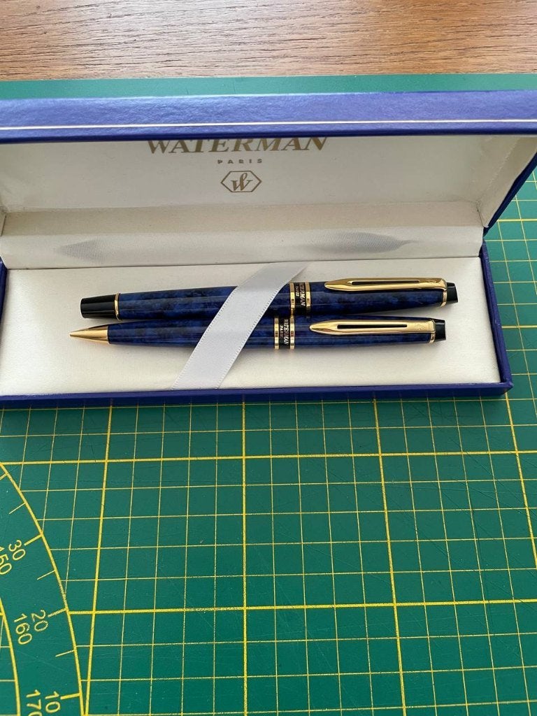 Waterman Expert MKII Blue Marble Fountain F Nib & Pencil Set, Collections, Stylos, Enlèvement ou Envoi, Waterman