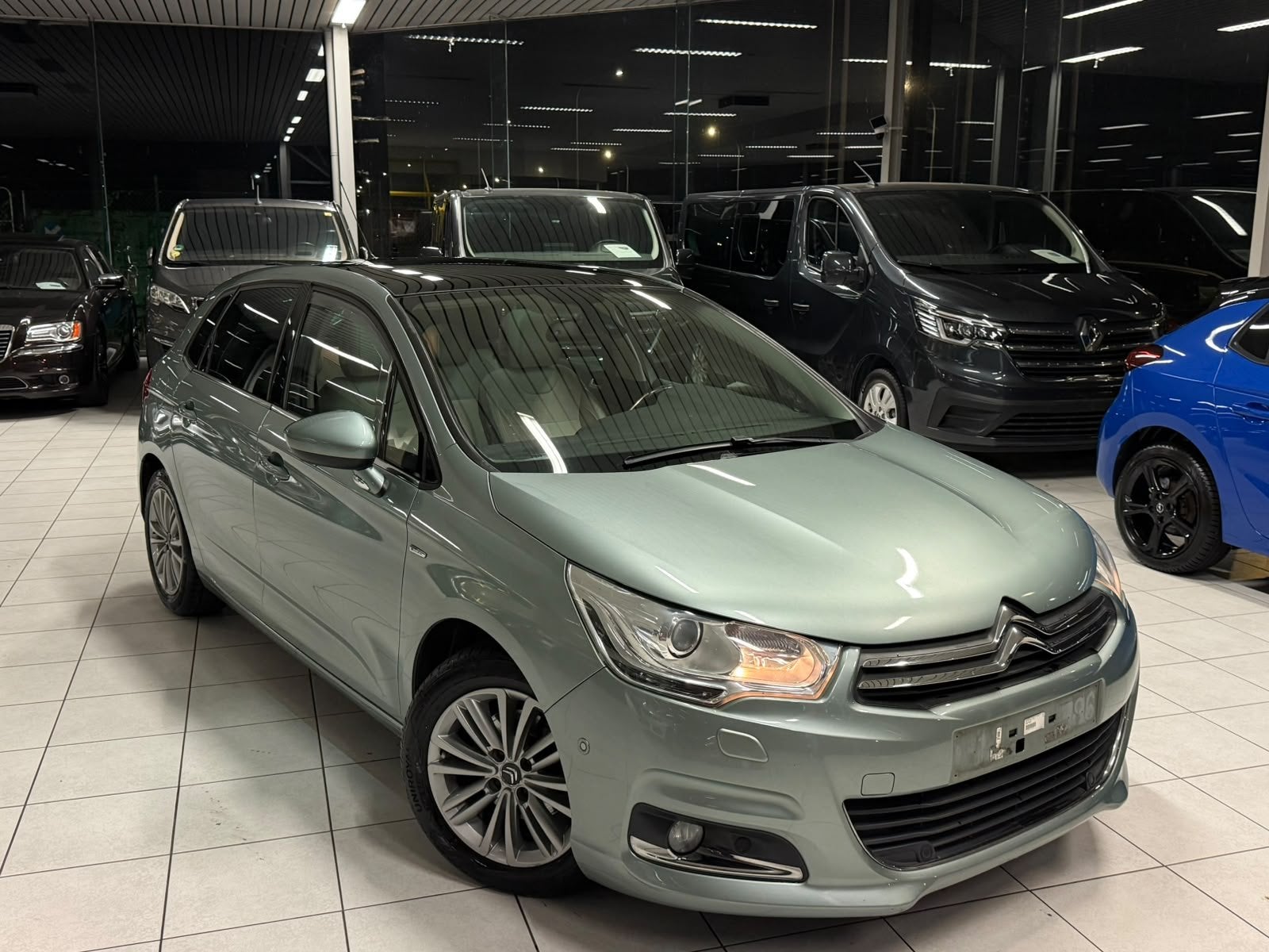 Citroen C4 Exclusive 1.6eHDi Automatique 84kW Euro 5, Achat, 1440 kg, 82 kW, Entreprise