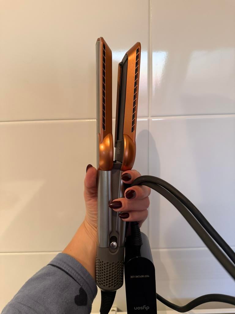 Dyson airstrait, Ophalen of Verzenden, Zo goed als nieuw