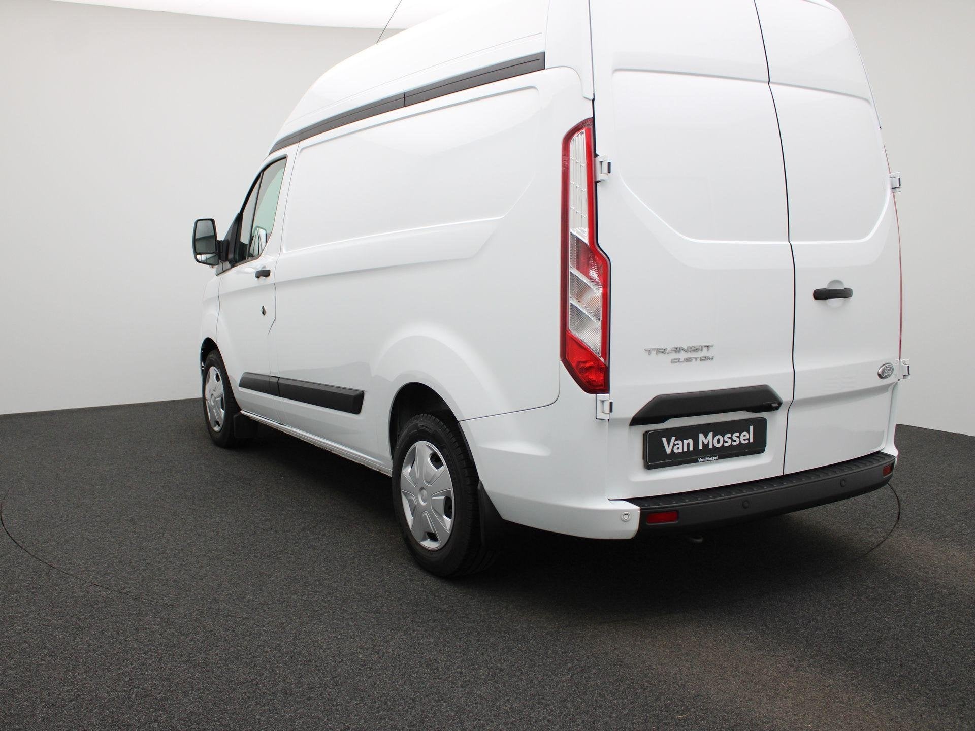 Ford Transit Custom 300 L1H2 2,0EcoBlue 96kW Trend Auto, 2167 kg, 1800 kg, 4 portes, Entreprise