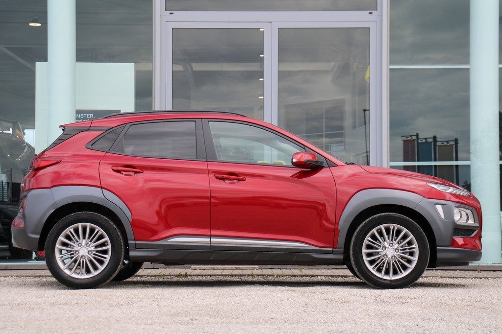Hyundai KONA M6 °Zetelverwarming Apple Carplay Android Auto, Voorwielaandrijving, Stof, Gebruikt, Zwart