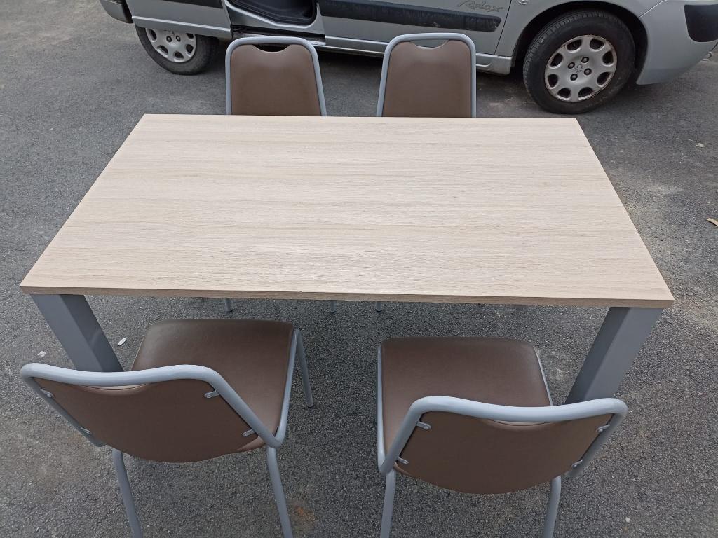 Eettafel met 4 stoelen, Huis en Inrichting, Tafels | Eettafels, Ophalen, 100 tot 150 cm, 50 tot 100 cm, Zo goed als nieuw