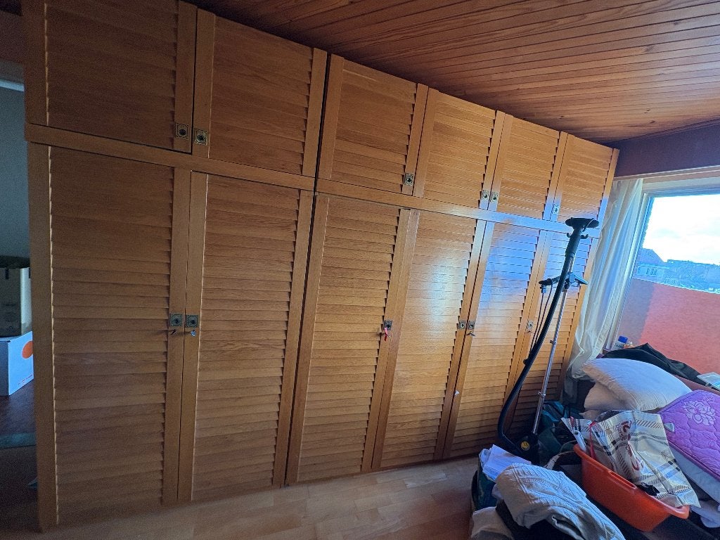 Grande armoire/penderie en bois massif — Vente rapide !, 200 cm ou plus, Enlèvement, Utilisé, 200 cm ou plus