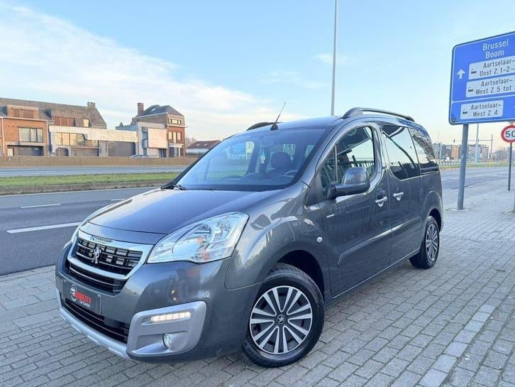 Peugeot Partner Tepee 2018 1.2benzine 100dkm Pdc Led Navi, Auto's, Voorwielaandrijving, Monovolume, Euro 6, Bedrijf