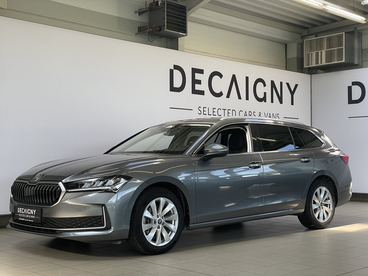 Skoda Superb Combi 1.5 eTSI Selection *Camera*Massagestoel*, Auto's, 1498 cc, 4 cilinders, 0 kg, Bedrijf