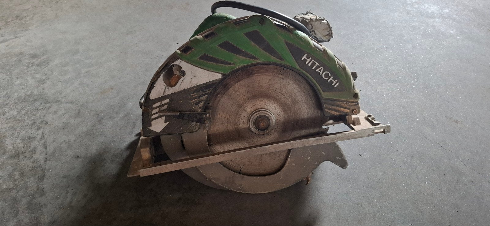 Cirkelzaag C9U2 hitachi, Ophalen, Cirkelzaag