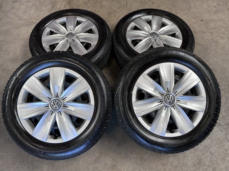 16 inch originele velgen + wieldoppen + winterbanden Volkswa, Gebruikt, -, Banden en Velgen, -