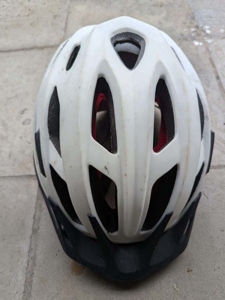 Helm B-Twin 59-61 cm, Fietsen en Brommers, Fietsaccessoires | Fietshelmen, Ophalen