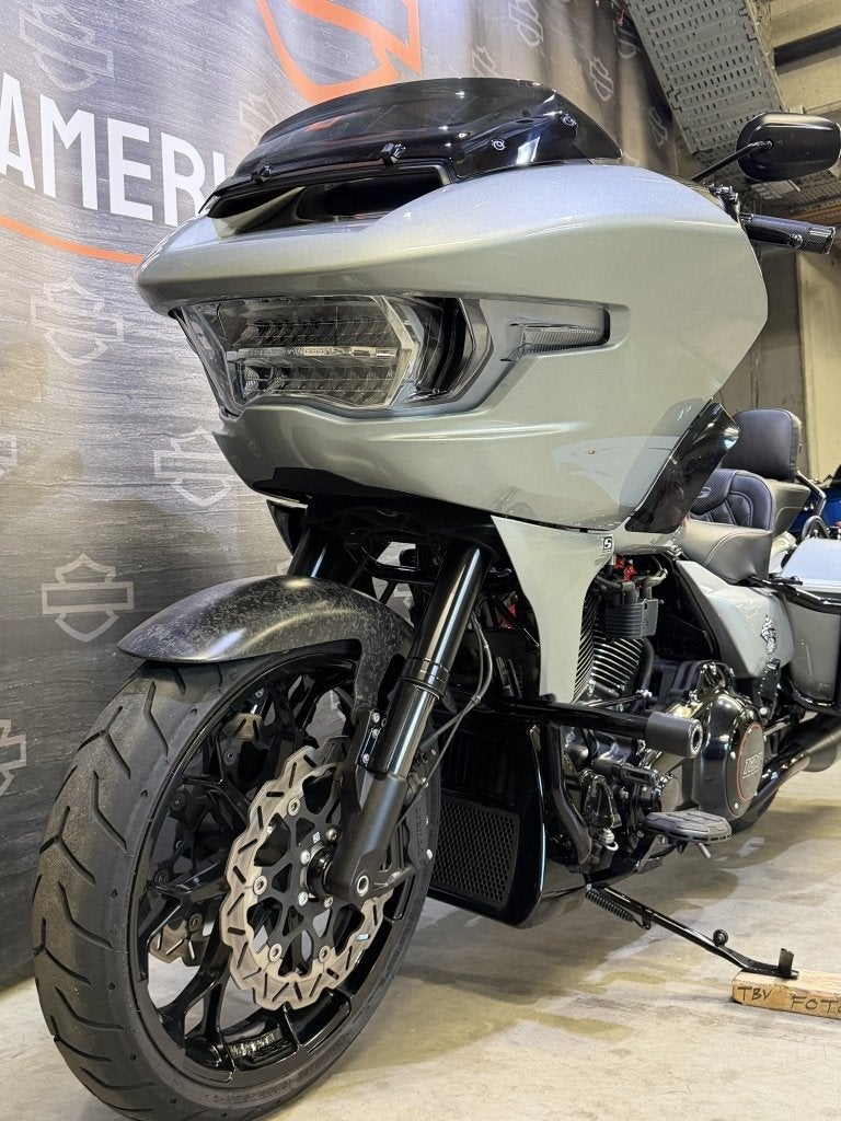 Harley-Davidson Tour Road Glide CVO ST - FLTRXSTSE, Motos, Régulateur de vitesse, Entreprise, Occasion, Plus de 35 kW
