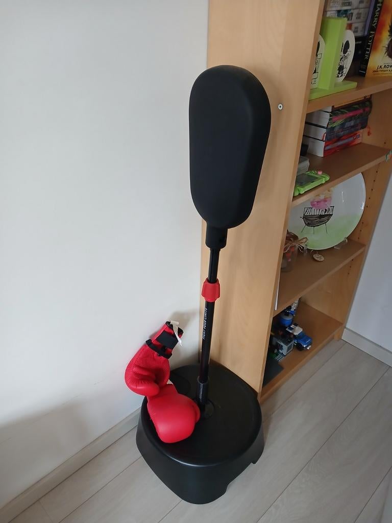 Boksbal en handschoenen voor kinderen, Enlèvement, Punching-ball