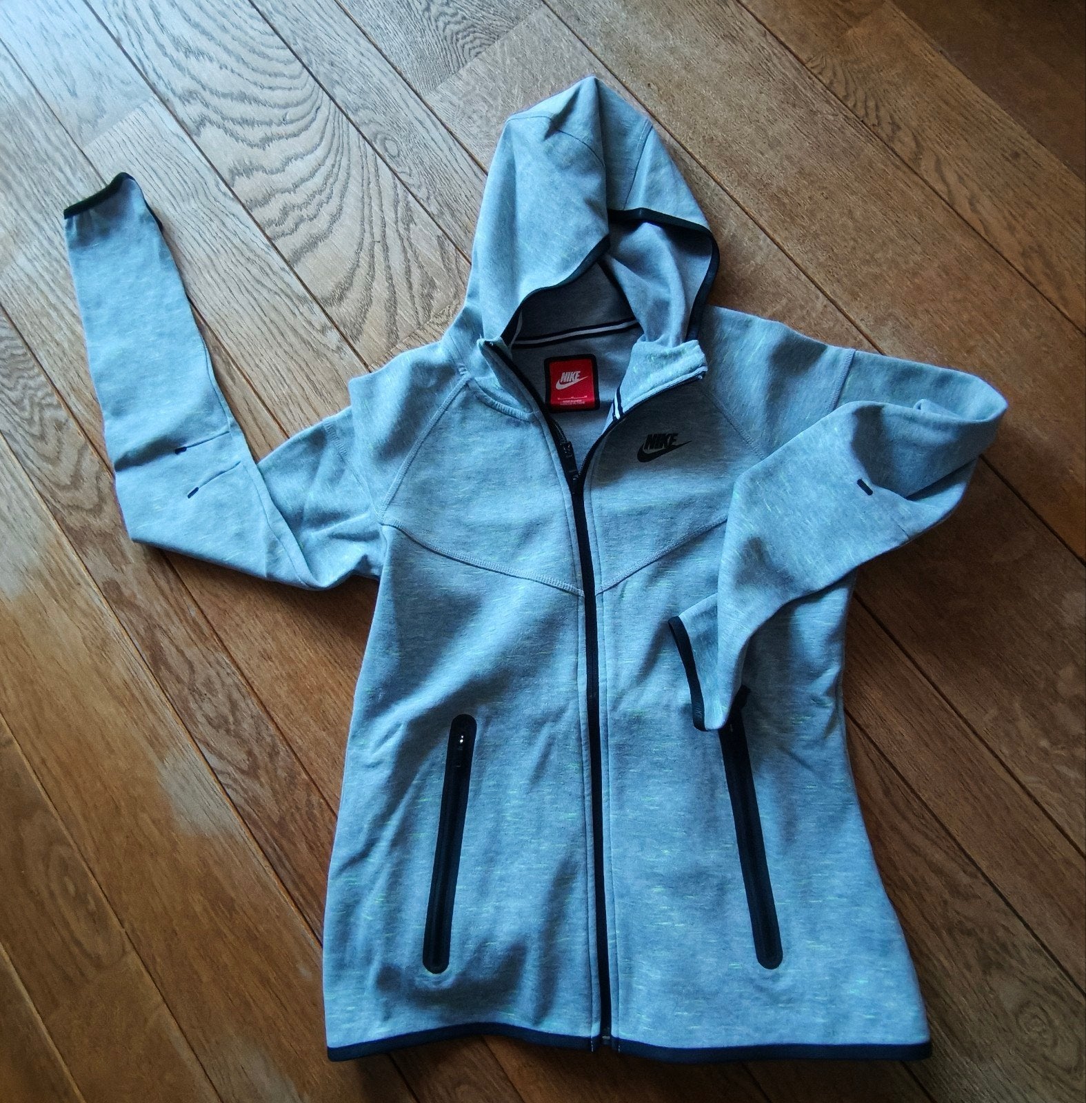 coupe-vent Nike M gris/fluo accents, Taille 38/40 (M), Gris, Nike, Comme neuf