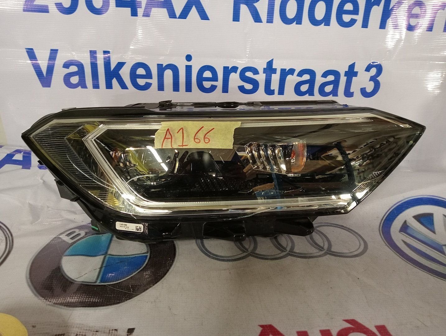 Volkswagen Jetta IV koplampen rechts 17B941036E origineel, Gebruikt, -, Volkswagen, -