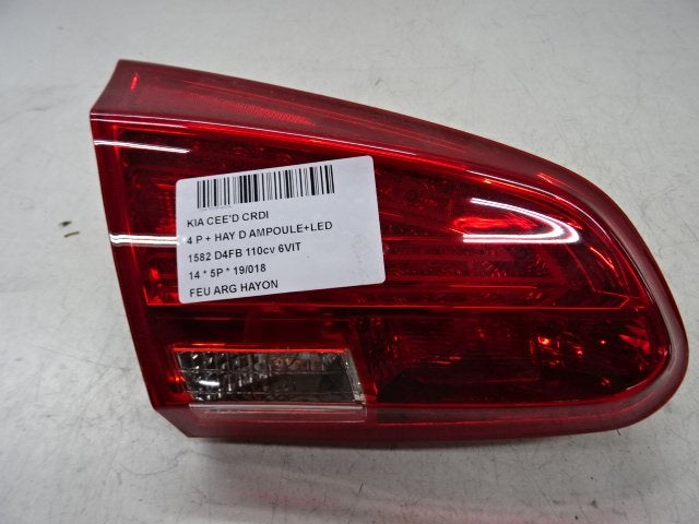 PANNEAU ARRIÈRE GAUCHE AVEC LAMPE Kia Cee'd (JDB5), Kia, Info@kia.de, Utilisé, Theodor-Heuss-Allee 11
60486  Frankfurt am Main, DE