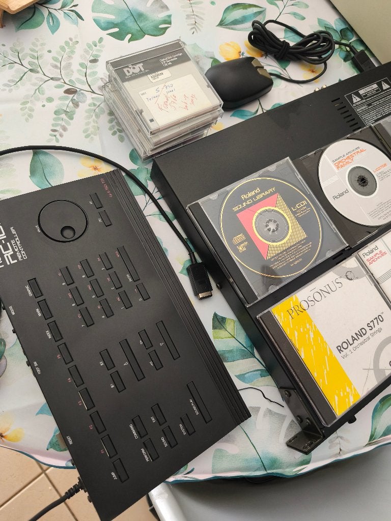 Roland S760 volledige opties, Ophalen of Verzenden, Zo goed als nieuw, Roland