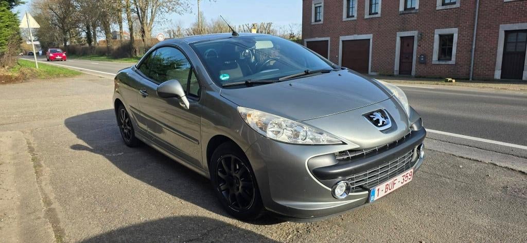 Peugeot 207 C.C Cabriolet, Argent ou Gris, Achat, 110 kW, Cabriolet