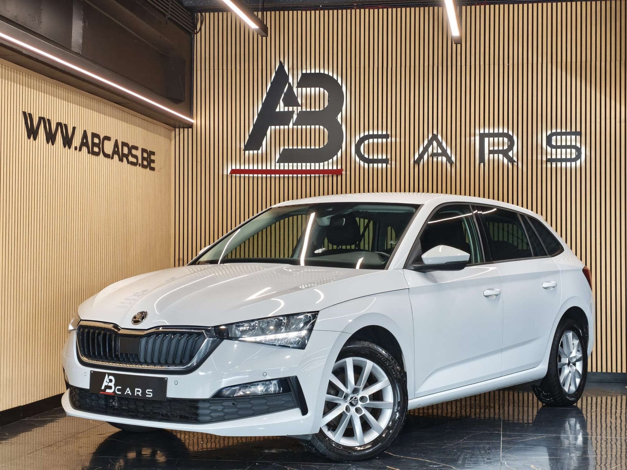 Skoda Scala 1.0 TSI * BOITE DSG * GARANTIE 12 MOIS *, Berline, Automatique, 999 cm³, Skoda