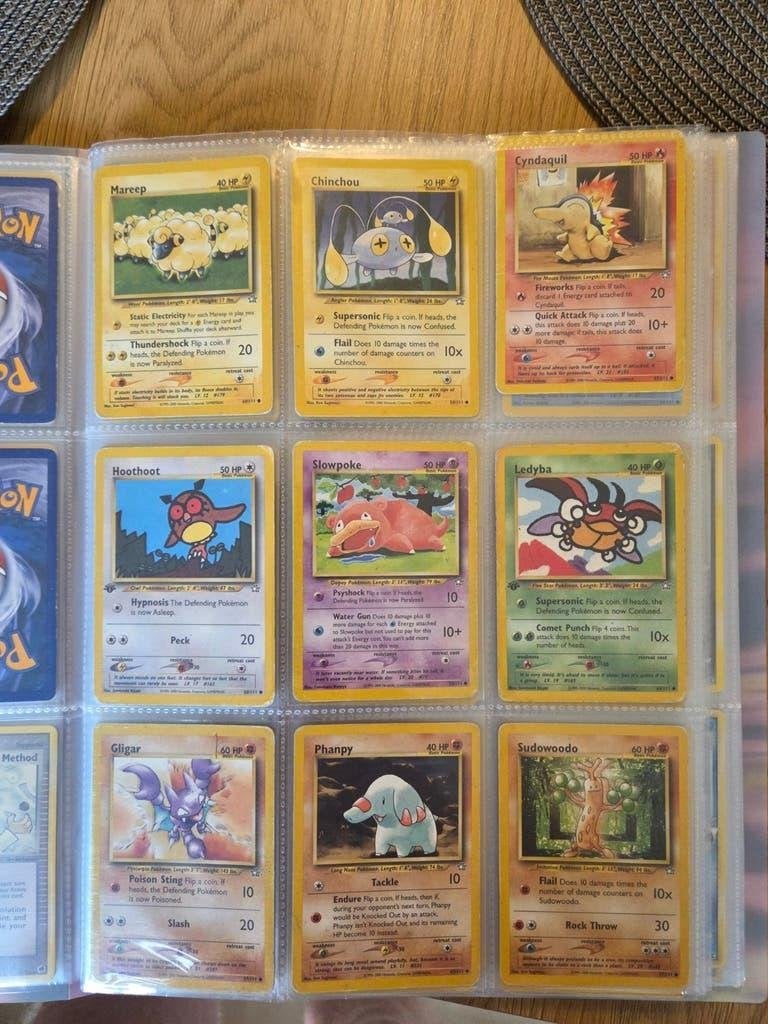 Oude / Vintage Pokémon kaarten Neo Genesis (2001), Ophalen, Zo goed als nieuw, Meerdere kaarten