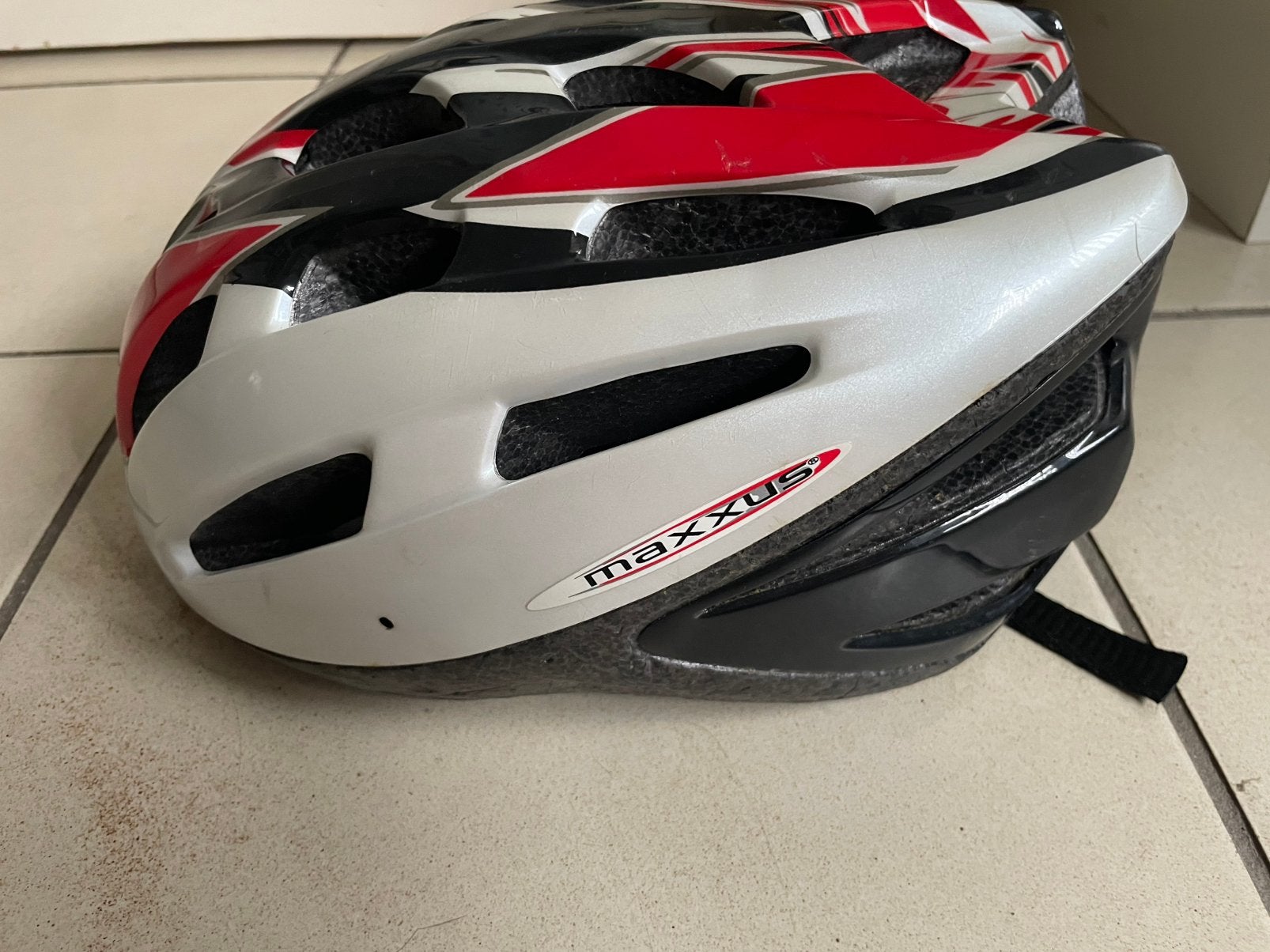 Kinder fietshelm, Vélos & Vélomoteurs, Accessoires vélo | Casques de vélo, Enlèvement, Comme neuf, Garçon ou Fille
