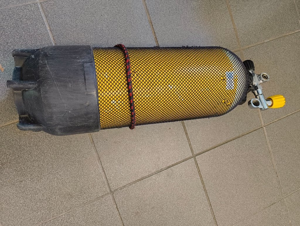 Duikfles 15 liter, 232 bar, keuring OK, Ophalen, Gebruikt, Duikfles
