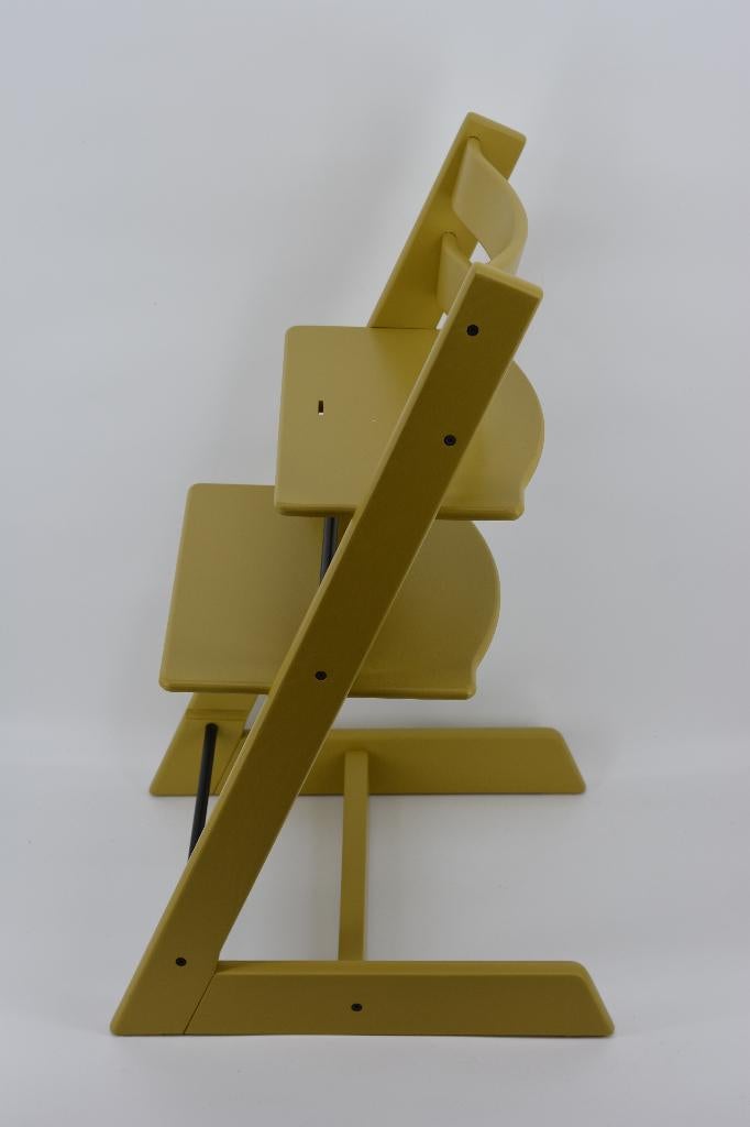 Stokke Tripp Trapp Oaker Yellow — Modèle remis à neuf, Envoi, Comme neuf, Chaise évolutive, Ceinture(s)