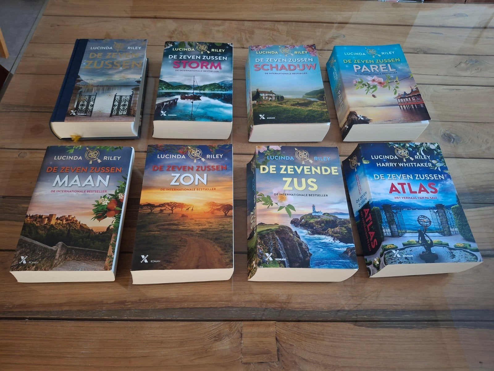 Volledige boeken reeks de 7 zussen - Lucinda Riley, Boeken, Ophalen