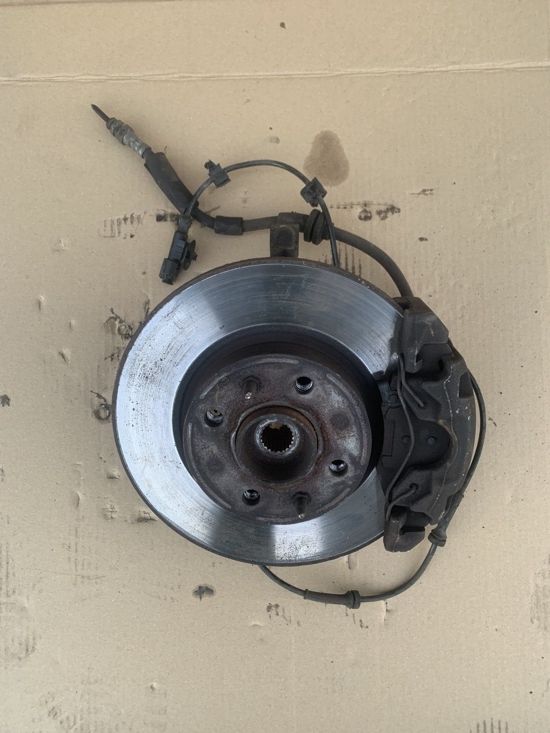 Fusee Links fiat panda 2012 tot 2019 1.2 0.9 wiellager, -, Utilisé, Fiat, -