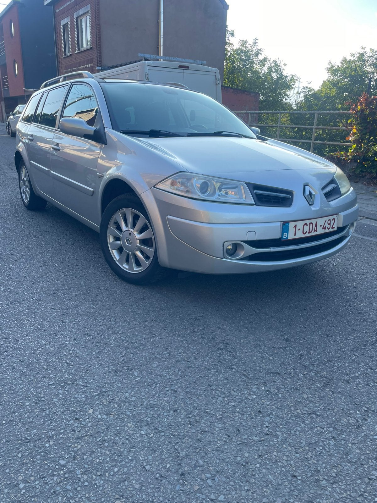 Renault megane breack 1500dci clim jantes panoramique ctok, Autos, Argent ou Gris, Achat, Boîte manuelle, 5 portes