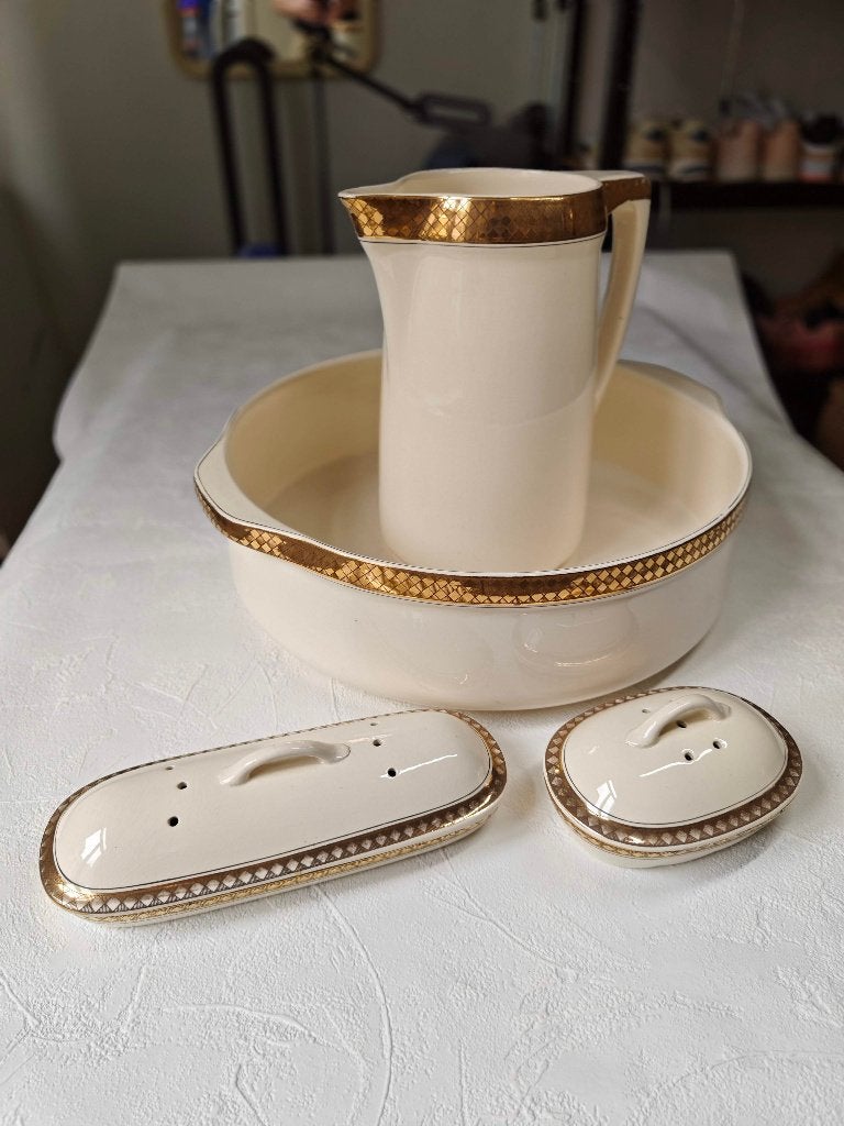 Toiletset 4-delig Villeroy & Boch 9046, Antiek en Kunst, Ophalen