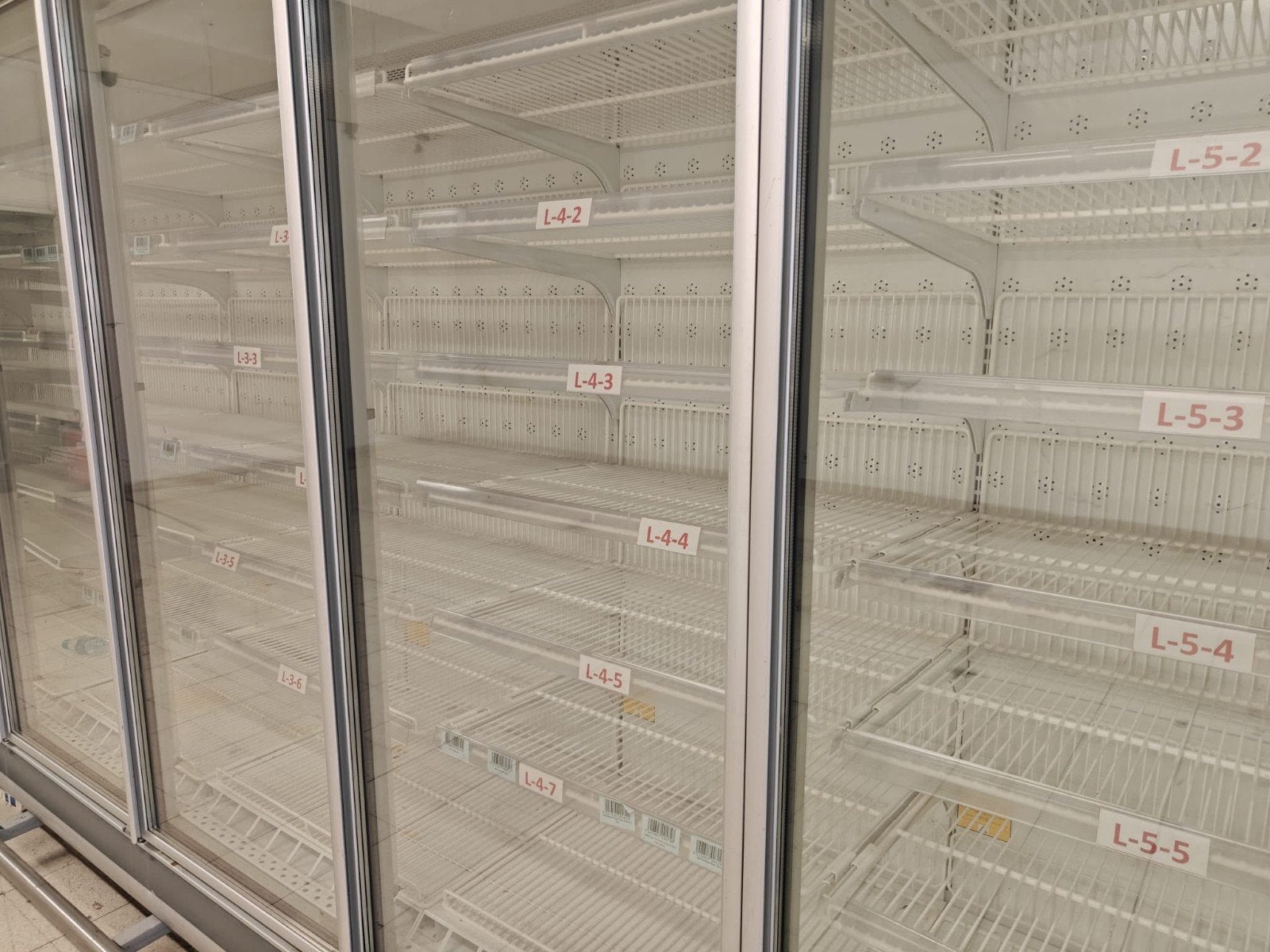 Frigo commercial (sans moteur) prix à discuter 0472/172947, Enlèvement