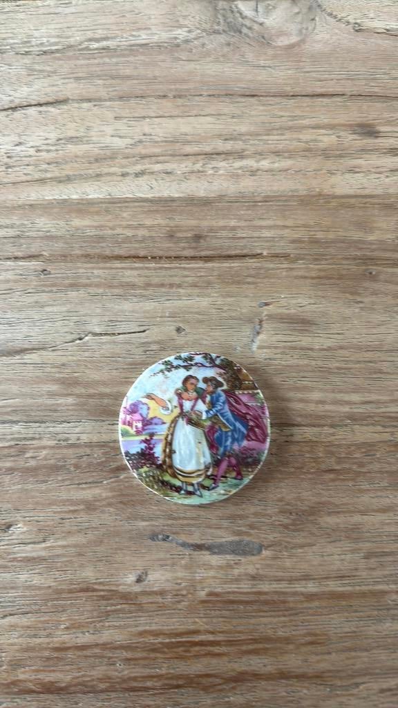 Medaillon in Limoges porselein, Antiek en Kunst, Antiek | Porselein, Ophalen