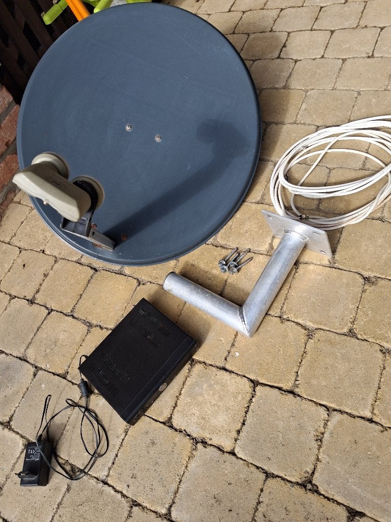 Parabole avec décodeur et matériel, Audio, Tv en Foto, Schotelantennes, Ophalen, Gebruikt, (Schotel)antenne