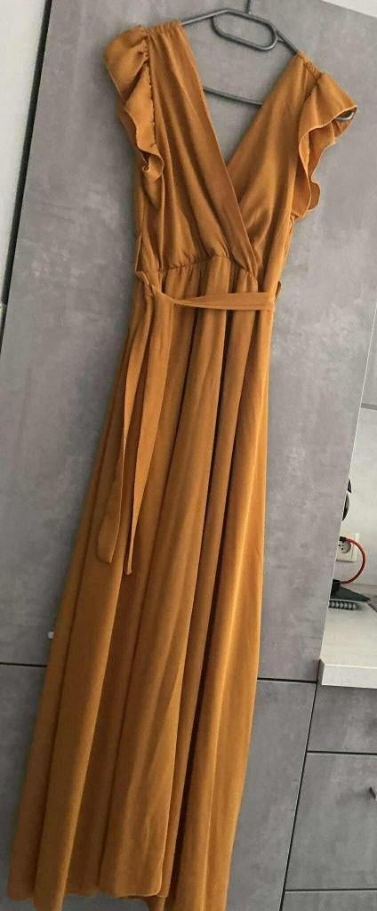 Robe moutarde longueTU, Enlèvement ou Envoi, Comme neuf, Autres couleurs
