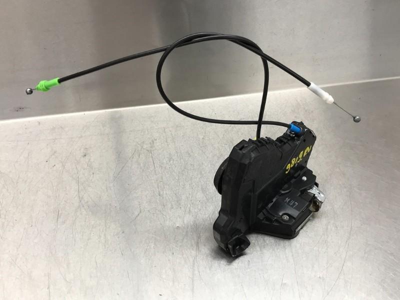 SERRURE DE PORTE RODS AVANT DROIT Toyota Auris (E18), Utilisé, Toyota