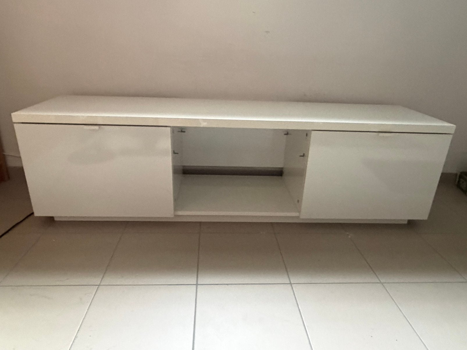 Tv meubel glans wit 180cm, Huis en Inrichting, Ophalen, Gebruikt, 150 tot 200 cm, Minder dan 100 cm