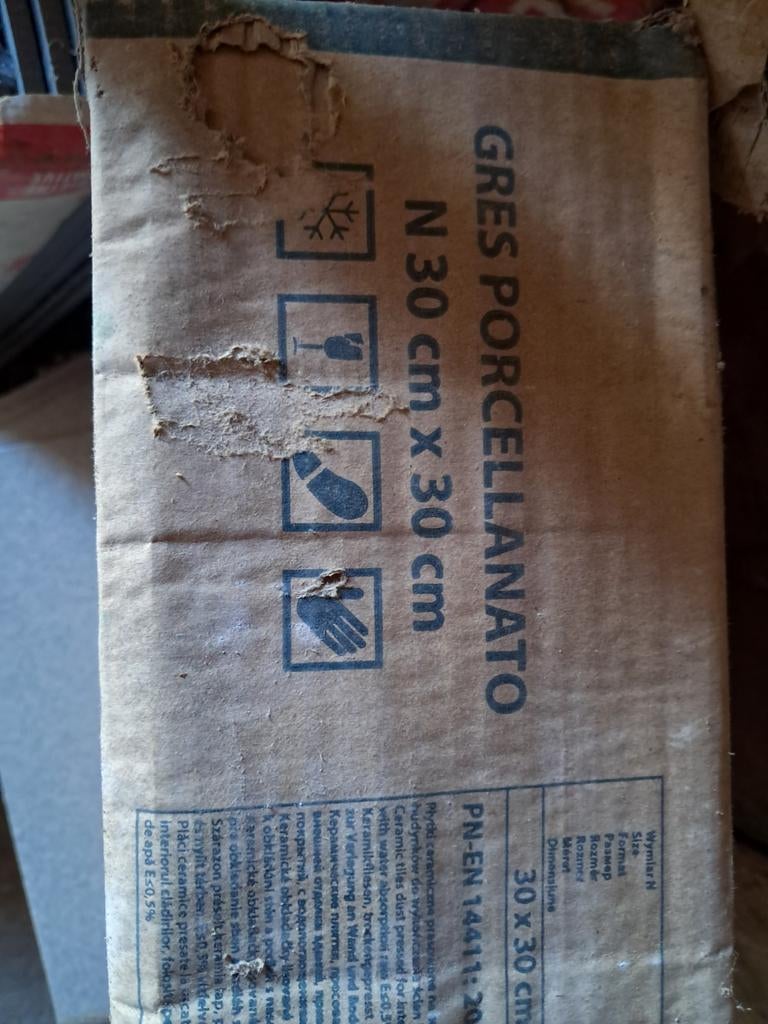 Carrelage beige de 8 mm d'épaisseur, Bricolage & Construction, Dalles & Carrelages, Enlèvement