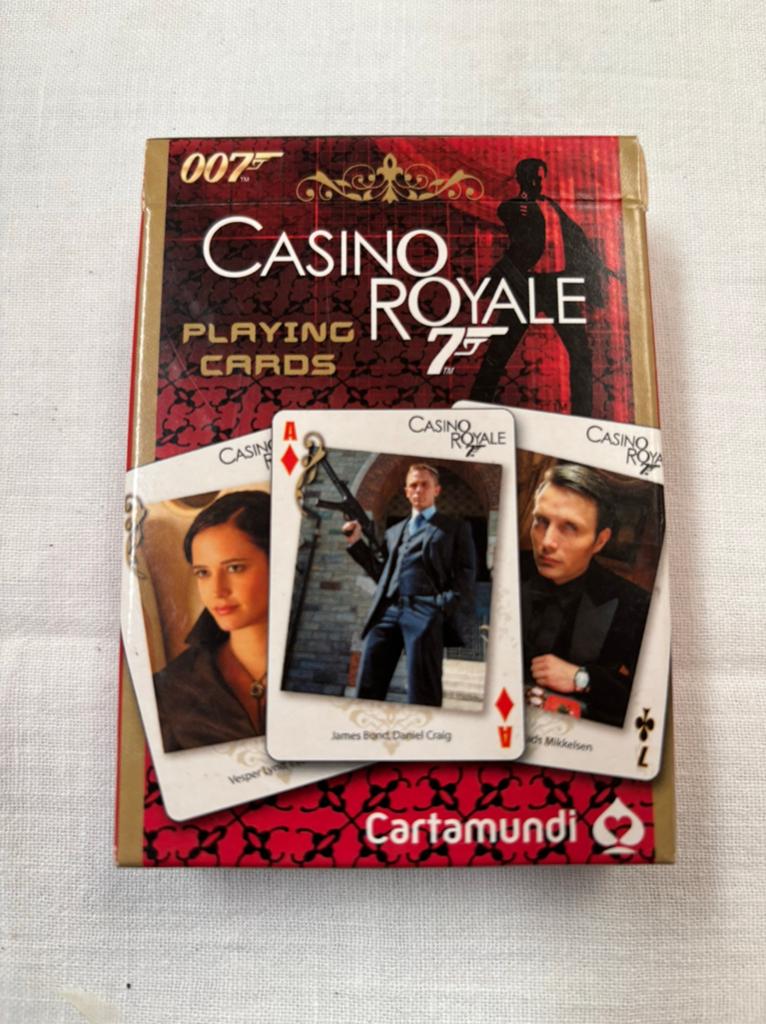 Playing cards James Bond 007, Hobby & Loisirs créatifs, Jeux de société | Jeux de cartes, Enlèvement ou Envoi, Comme neuf