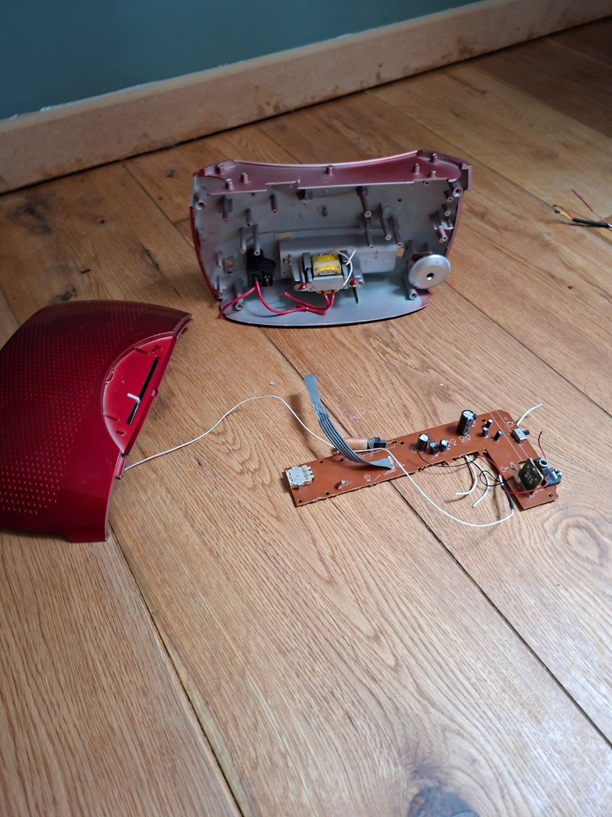 Behuizing en PCB voor akai draagbare FM radio, Autres marques, Comme neuf, Enlèvement, Autres types