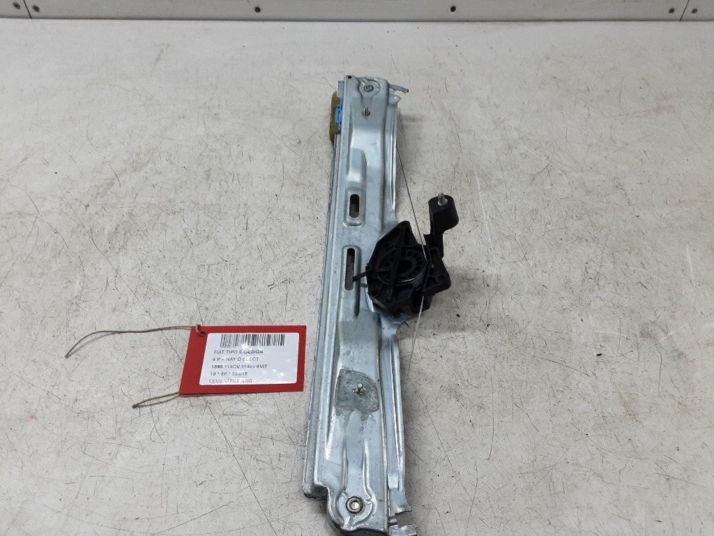RAAMMECHANIEK LINKS ACHTER Fiat Tipo (356H / 357H), Gebruikt, Mevr. I. Hauben, Fiat, Rue de l'Espoir 34 34
4030  GRIVEGNÉE, BE