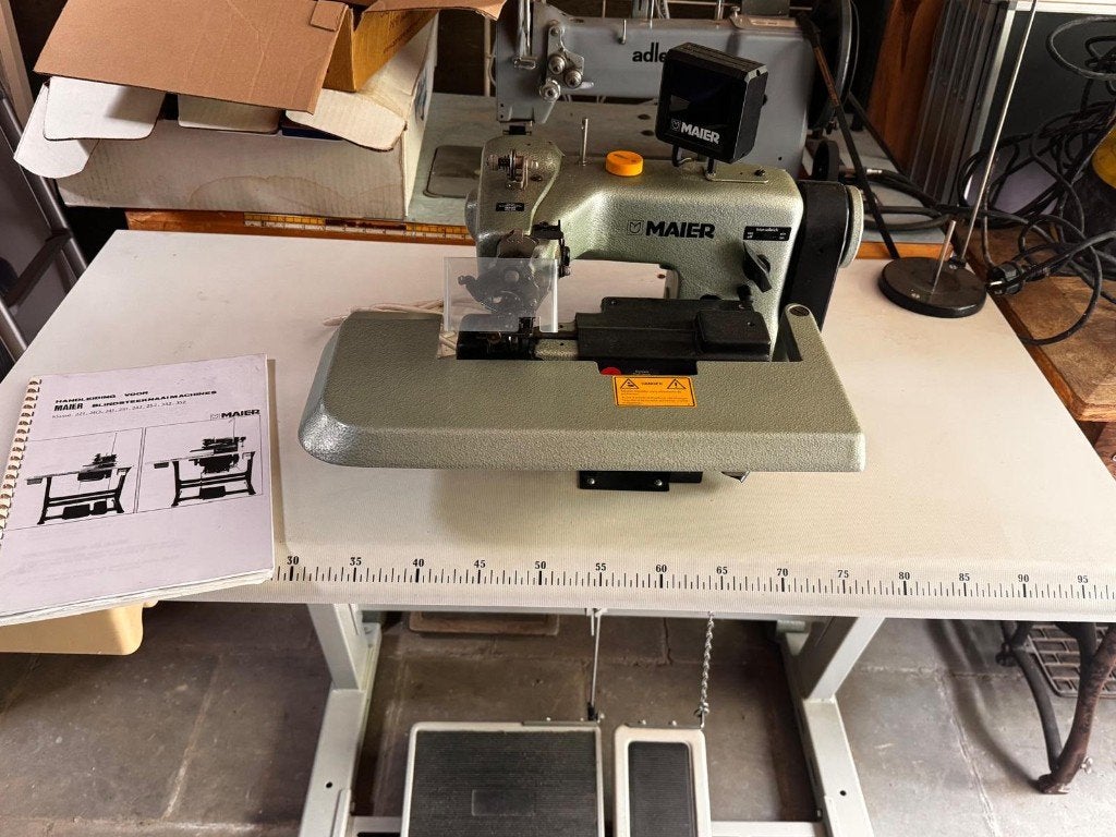 Blindzoommachine, Hobby en Vrije tijd, Naaimachines en Toebehoren, Ophalen, Zo goed als nieuw, Industrieel