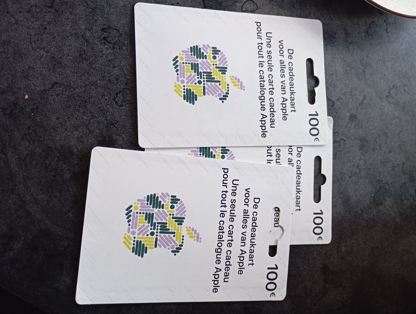 3 apple gift cards of 100€ each, Telecommunicatie, Mobiele telefoons | Toebehoren en Onderdelen, Ophalen of Verzenden, Apple