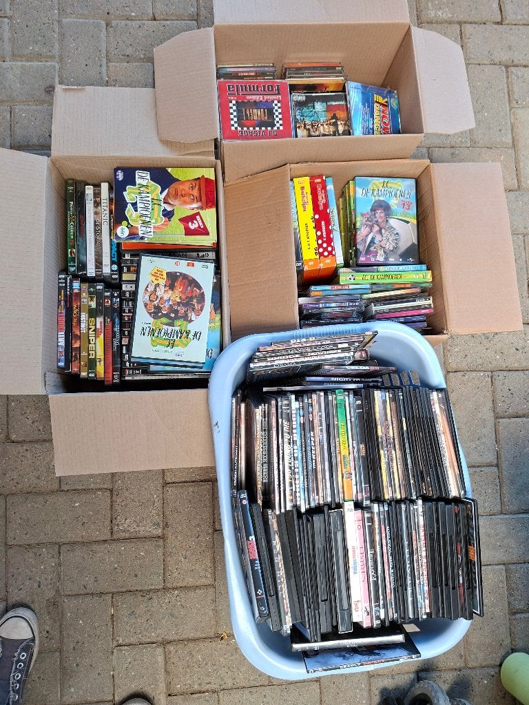 Lot dvd´s en paar cd´s, CD & DVD, Enlèvement, Utilisé