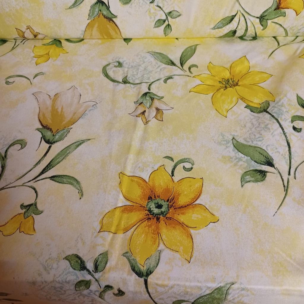 Tissu ameublement.
7,85 m x 140 cm, Enlèvement ou Envoi