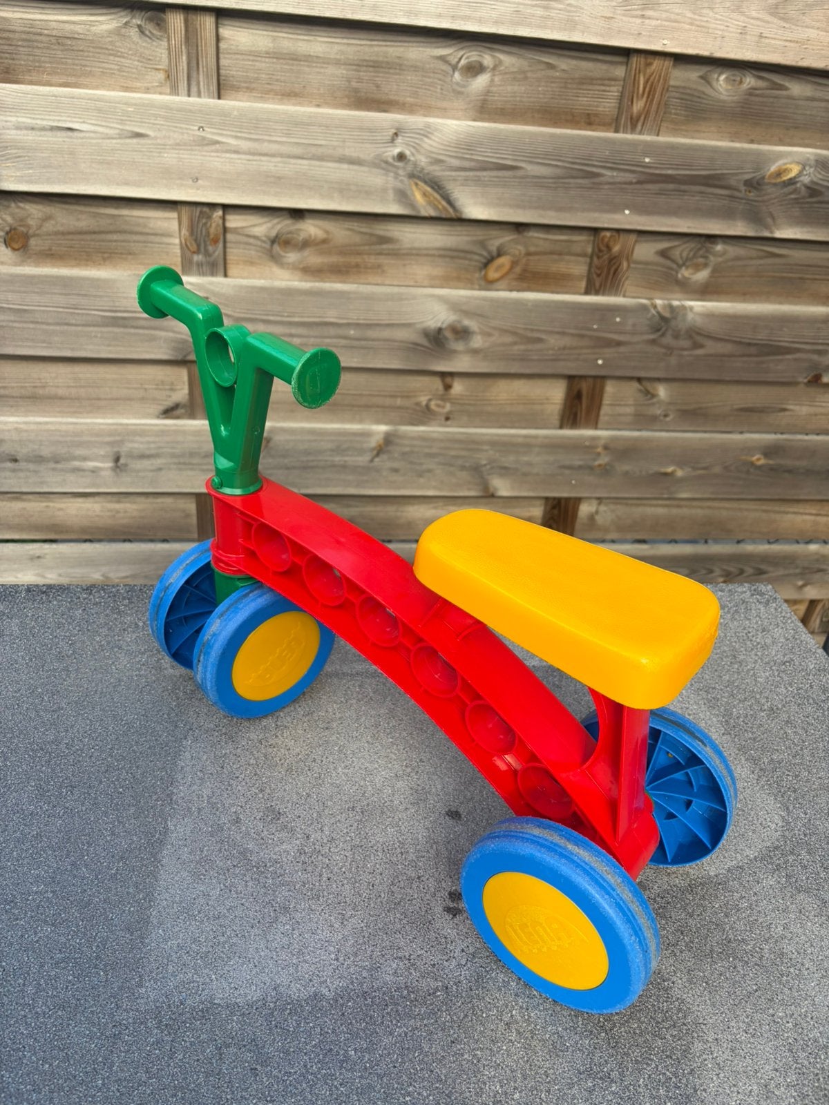 Loopfiets meerkleurig, Ophalen, Zo goed als nieuw, Loopfiets