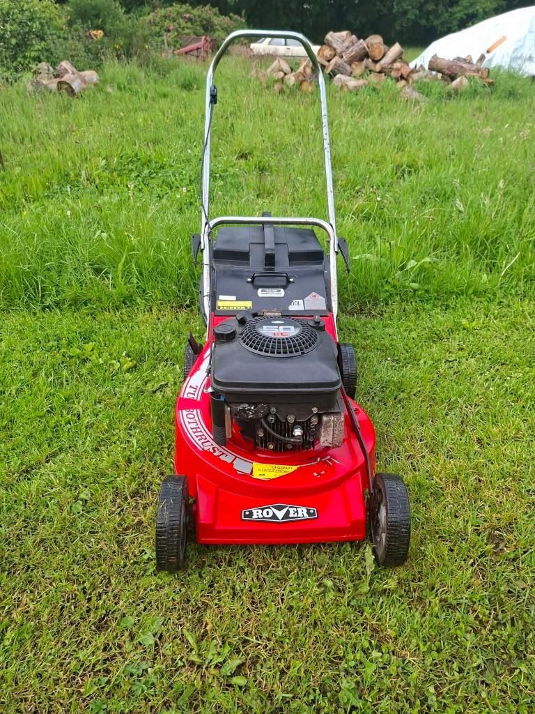 rover 85011, Tuin en Terras, Grasmaaiers, Gebruikt, Benzine-grasmaaier, 40 t/m 49 cm, Cirkelmaaier, Opvangzak, Opvangbak, Ophalen of Verzenden