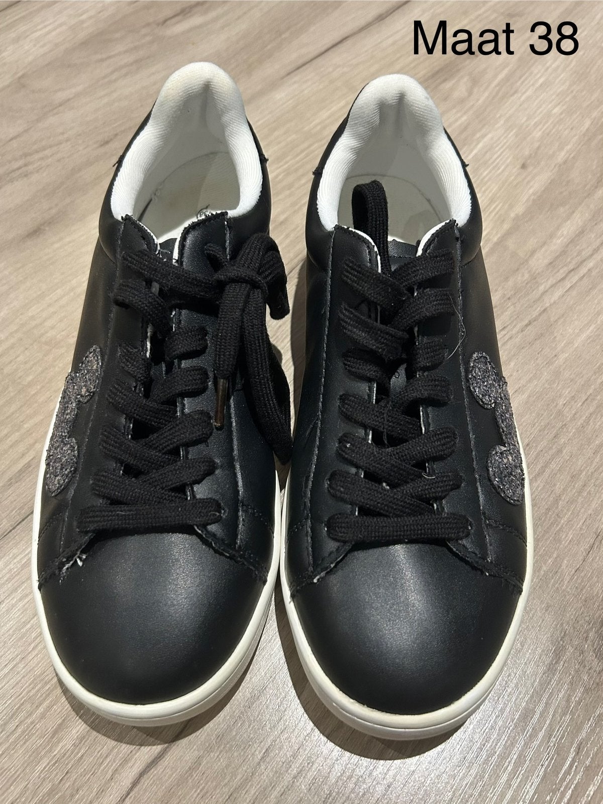 Schoenen Mickey Mouse (Maat 38), Kleding | Dames, Zwart, Ophalen of Verzenden, Zo goed als nieuw, Sneakers